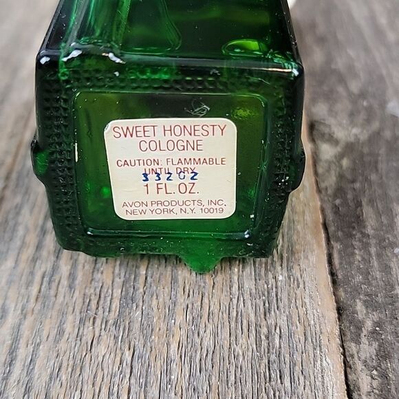 Avon "Melvin P Merry Mouse" bottle Vintage Retired - Picture 4 of 6